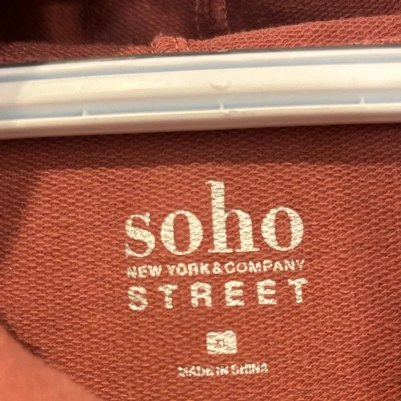 Soho Street New York & Co. Blush LOVE Graphic Hoodie Y2K - Picture 2 of 8